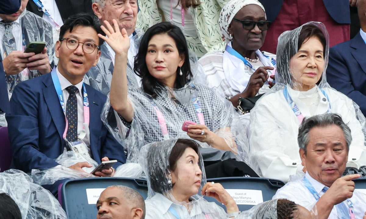大桥生涯连续出战500场！唐斯打趣道：必须让他药检