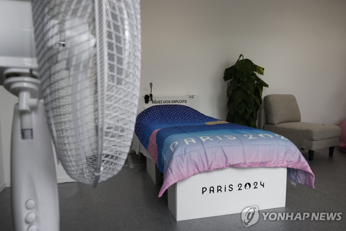 媒体人：篮协工作人员称自己并未接到相关消息&姚明在单位